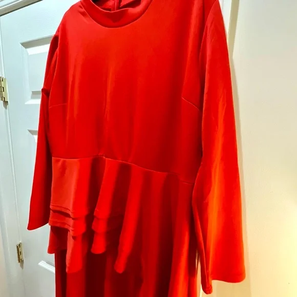 ♥️♥️♥️Beautiful Red Gathered Ruffled Waist Blouse With Tuxedo Style Tail - Picture 12 of 15